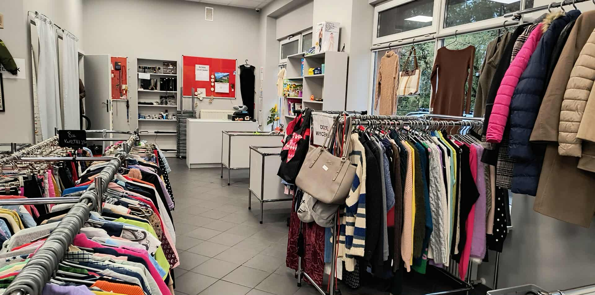 Wnętrze sklepu 1